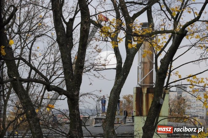 Zdjęcie w galerii na portalu naszraciborz.pl: Na dachu Mechanika zamontowano kopułę obserwatorium astronomicznego wiadomości z regionu