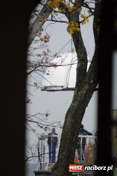 Zdjęcie w galerii na portalu naszraciborz.pl: Na dachu Mechanika zamontowano kopułę obserwatorium astronomicznego wiadomości z regionu