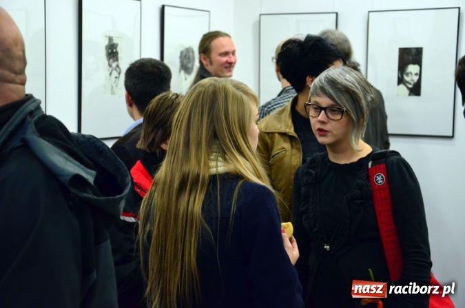 Zdjęcie w galerii na portalu naszraciborz.pl: Wernisaż grafik dr Karoliny Stanieczek wiadomości z regionu