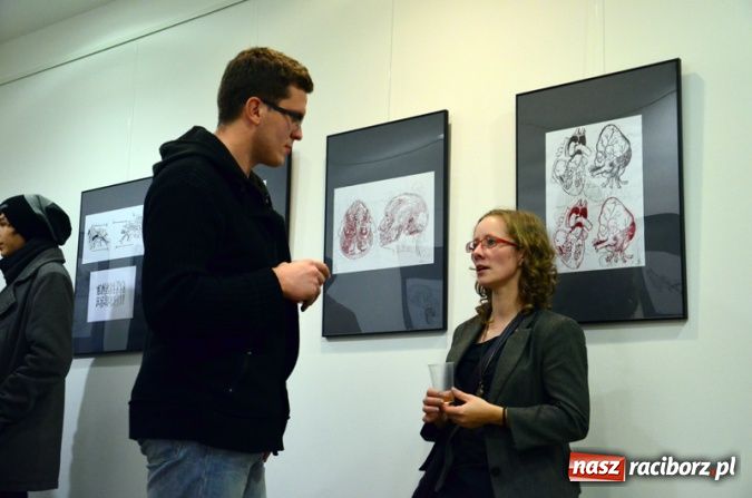 Zdjęcie w galerii na portalu naszraciborz.pl: Wernisaż grafik dr Karoliny Stanieczek wiadomości z regionu