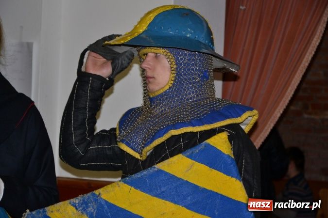 Zdjęcie w galerii na portalu naszraciborz.pl: Rycerze na dniu świętego Marcina w Bieńkowicach wiadomości z regionu