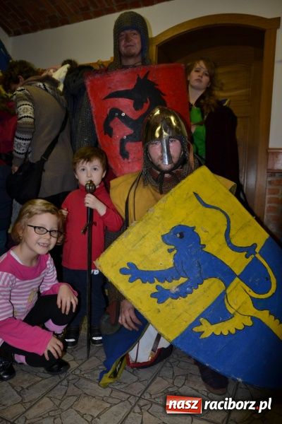 Zdjęcie w galerii na portalu naszraciborz.pl: Rycerze na dniu świętego Marcina w Bieńkowicach wiadomości z regionu