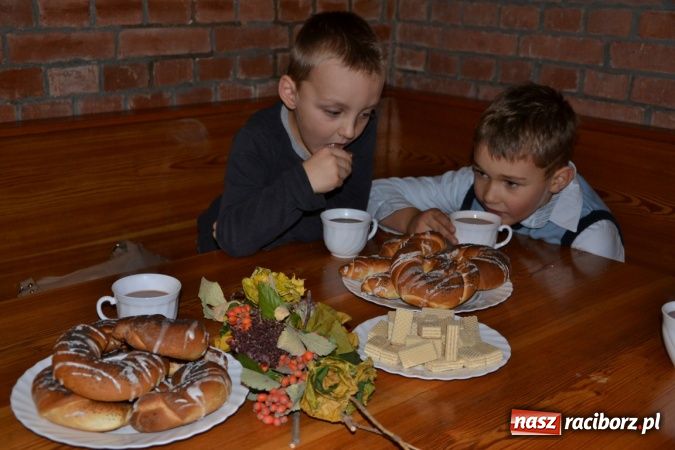 Zdjęcie w galerii na portalu naszraciborz.pl: Rycerze na dniu świętego Marcina w Bieńkowicach wiadomości z regionu