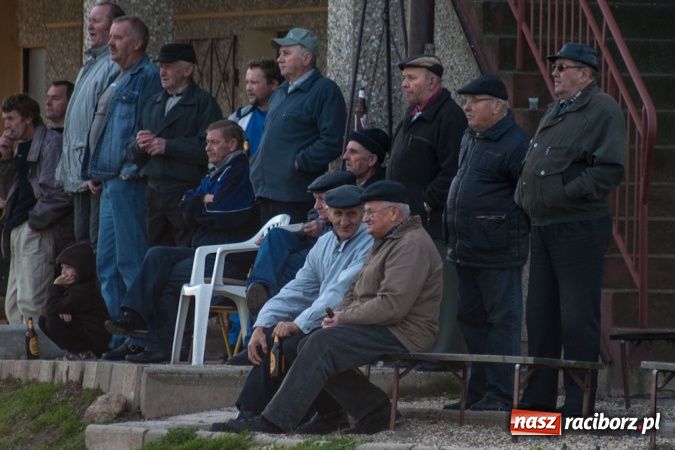 Zdjęcie w galerii na portalu naszraciborz.pl: Płonia górą. Owsiszcze były swoim cieniem wiadomości z regionu