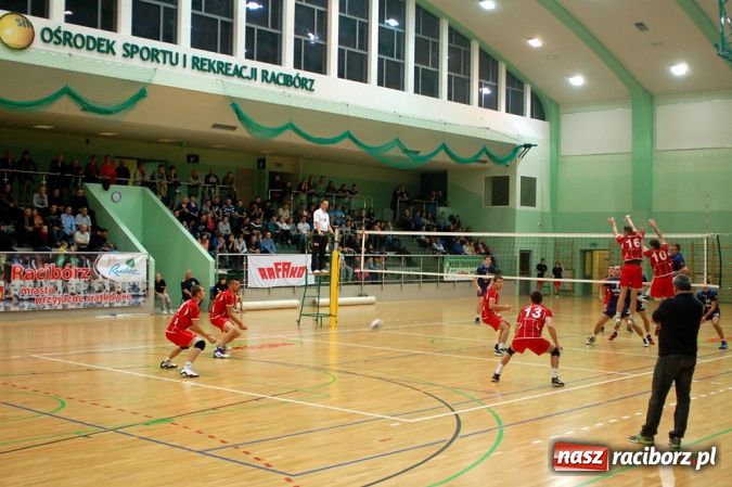 Zdjęcie w galerii na portalu naszraciborz.pl: Klęska AZS Rafako w derbach regionu wiadomości z regionu