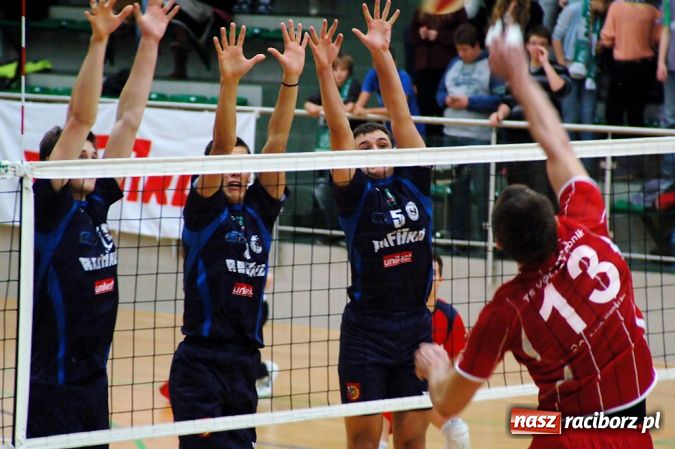 Zdjęcie w galerii na portalu naszraciborz.pl: Klęska AZS Rafako w derbach regionu wiadomości z regionu