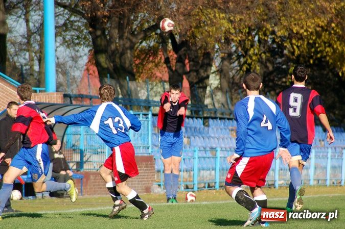 Zdjęcie w galerii na portalu naszraciborz.pl: Unia rozgromiła lidera wiadomości z regionu