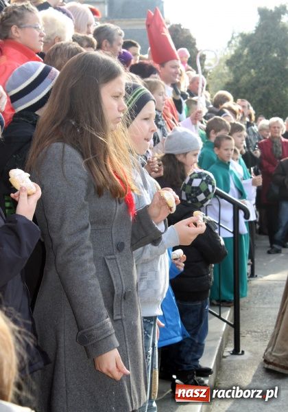 Zdjęcie w galerii na portalu naszraciborz.pl: Na świętego Marcina do Brzezia przyjechała nawet Telewizja Polska z Katowic wiadomości z regionu