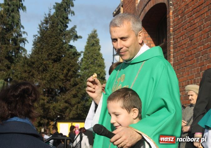 Zdjęcie w galerii na portalu naszraciborz.pl: Na świętego Marcina do Brzezia przyjechała nawet Telewizja Polska z Katowic wiadomości z regionu