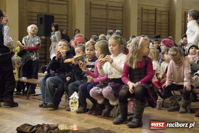 Zdjęcie w galerii na portalu naszraciborz.pl: Radosne święto w Studziennej wiadomości z regionu