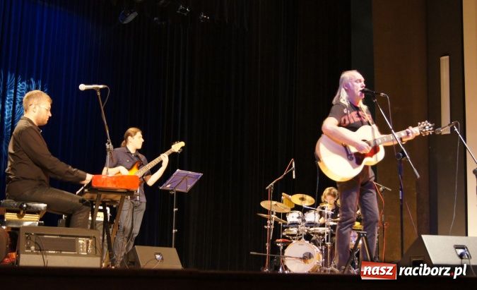 Zdjęcie w galerii na portalu naszraciborz.pl: Andrzej i Maja Sikorowscy w RCK wiadomości z regionu