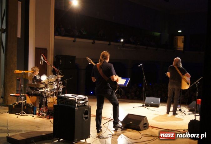 Zdjęcie w galerii na portalu naszraciborz.pl: Andrzej i Maja Sikorowscy w RCK wiadomości z regionu