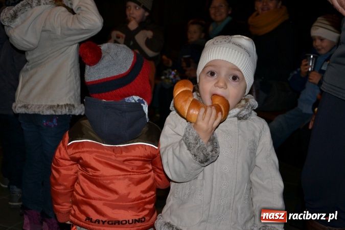 Zdjęcie w galerii na portalu naszraciborz.pl: Rogale, że palce lizać wiadomości z regionu
