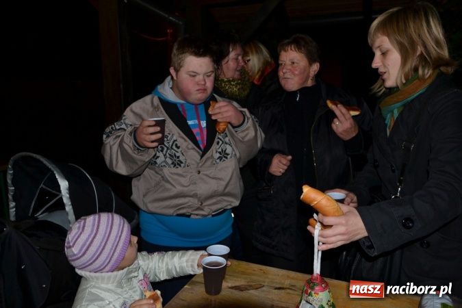 Zdjęcie w galerii na portalu naszraciborz.pl: Rogale, że palce lizać wiadomości z regionu