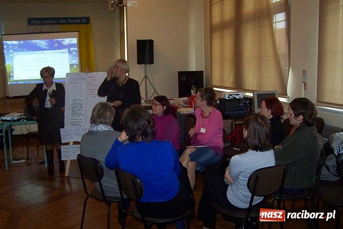 Zdjęcie w galerii na portalu naszraciborz.pl: Konferencja pedagogów w G-5 wiadomości z regionu