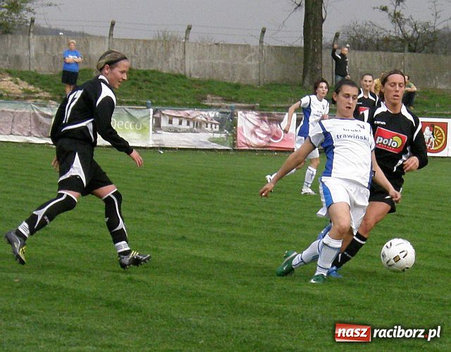 Zdjęcie w galerii na portalu naszraciborz.pl: Pati-Gol Wiśniewska pogrążyła Medyka wiadomości z regionu