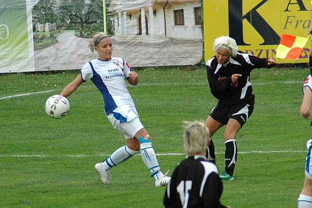 Zdjęcie w galerii na portalu naszraciborz.pl: Pati-Gol Wiśniewska pogrążyła Medyka wiadomości z regionu