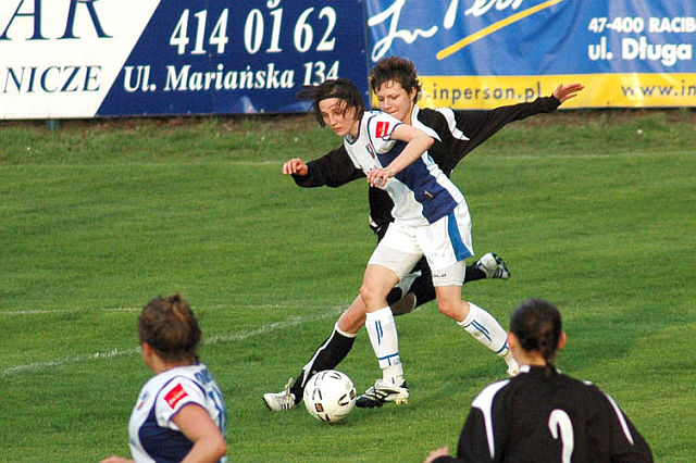 Zdjęcie w galerii na portalu naszraciborz.pl: Pati-Gol Wiśniewska pogrążyła Medyka wiadomości z regionu