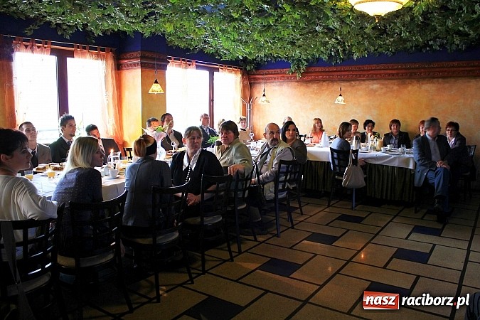 Zdjęcie w galerii na portalu naszraciborz.pl: Czy to pomoże im znaleźć wymarzoną pracę? wiadomości z regionu