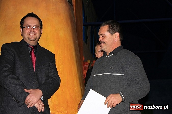 Zdjęcie w galerii na portalu naszraciborz.pl: Czy to pomoże im znaleźć wymarzoną pracę? wiadomości z regionu