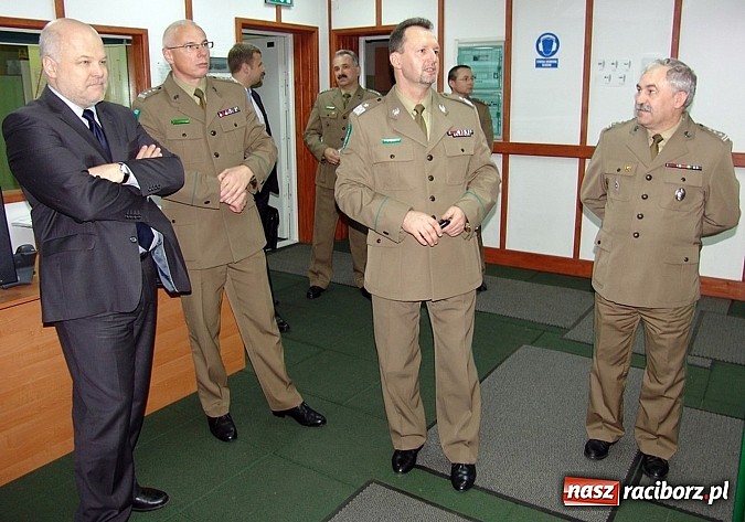 Zdjęcie w galerii na portalu naszraciborz.pl: Wizyta ministra w Śląskim Oddziale Straży Granicznej wiadomości z regionu