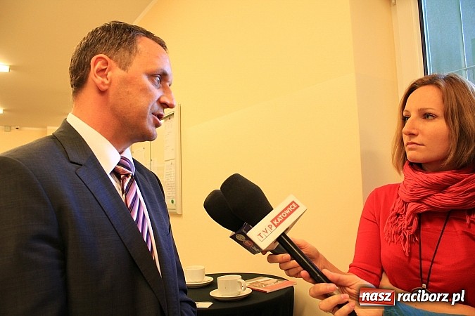 Zdjęcie w galerii na portalu naszraciborz.pl: Raciborski poprawczak najnowocześniejszy w całej Polsce. Dziś przecięto wstęgę wiadomości z regionu