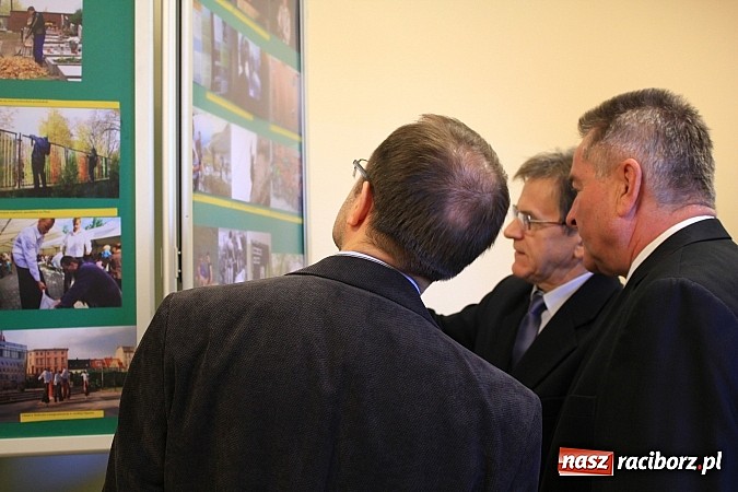 Zdjęcie w galerii na portalu naszraciborz.pl: Raciborski poprawczak najnowocześniejszy w całej Polsce. Dziś przecięto wstęgę wiadomości z regionu