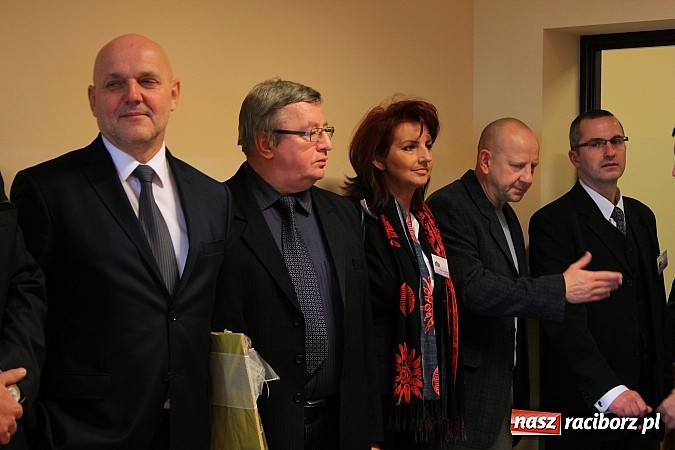 Zdjęcie w galerii na portalu naszraciborz.pl: Raciborski poprawczak najnowocześniejszy w całej Polsce. Dziś przecięto wstęgę wiadomości z regionu