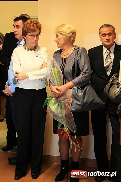 Zdjęcie w galerii na portalu naszraciborz.pl: Raciborski poprawczak najnowocześniejszy w całej Polsce. Dziś przecięto wstęgę wiadomości z regionu