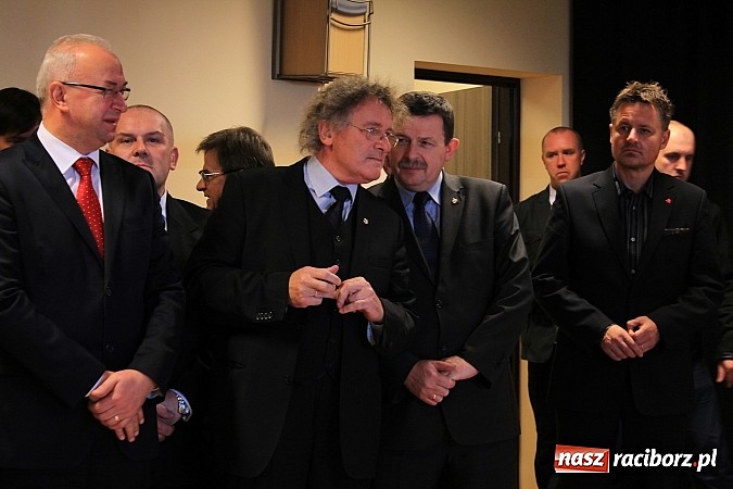 Zdjęcie w galerii na portalu naszraciborz.pl: Raciborski poprawczak najnowocześniejszy w całej Polsce. Dziś przecięto wstęgę wiadomości z regionu