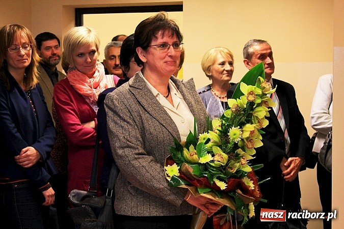 Zdjęcie w galerii na portalu naszraciborz.pl: Raciborski poprawczak najnowocześniejszy w całej Polsce. Dziś przecięto wstęgę wiadomości z regionu