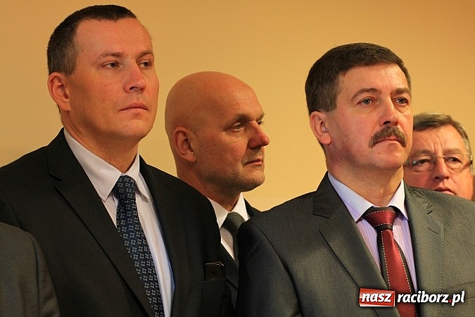 Zdjęcie w galerii na portalu naszraciborz.pl: Raciborski poprawczak najnowocześniejszy w całej Polsce. Dziś przecięto wstęgę wiadomości z regionu