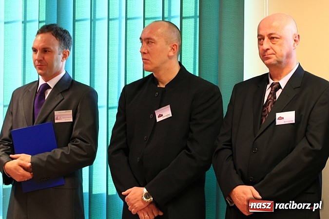 Zdjęcie w galerii na portalu naszraciborz.pl: Raciborski poprawczak najnowocześniejszy w całej Polsce. Dziś przecięto wstęgę wiadomości z regionu