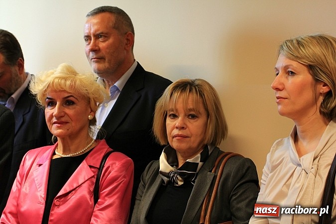 Zdjęcie w galerii na portalu naszraciborz.pl: Raciborski poprawczak najnowocześniejszy w całej Polsce. Dziś przecięto wstęgę wiadomości z regionu