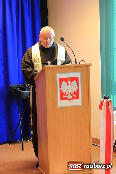 Zdjęcie w galerii na portalu naszraciborz.pl: Raciborski poprawczak najnowocześniejszy w całej Polsce. Dziś przecięto wstęgę wiadomości z regionu