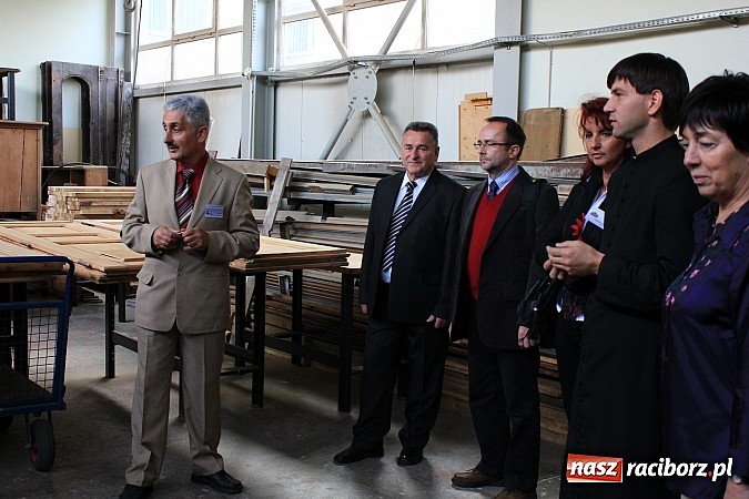 Zdjęcie w galerii na portalu naszraciborz.pl: Raciborski poprawczak najnowocześniejszy w całej Polsce. Dziś przecięto wstęgę wiadomości z regionu