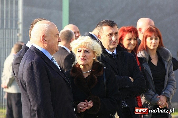 Zdjęcie w galerii na portalu naszraciborz.pl: Raciborski poprawczak najnowocześniejszy w całej Polsce. Dziś przecięto wstęgę wiadomości z regionu