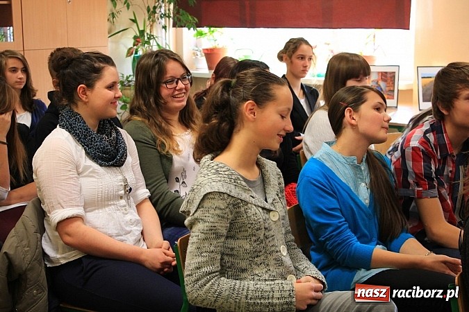 Zdjęcie w galerii na portalu naszraciborz.pl: Ambasador Mołdawii odwiedził gimnazjalistów wiadomości z regionu