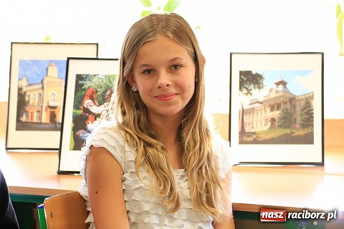 Zdjęcie w galerii na portalu naszraciborz.pl: Ambasador Mołdawii odwiedził gimnazjalistów wiadomości z regionu