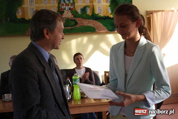 Zdjęcie w galerii na portalu naszraciborz.pl: W Rudniku nagrodzili sportowców wiadomości z regionu