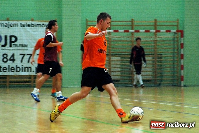 Zdjęcie w galerii na portalu naszraciborz.pl: Start Pietrowice wygrał z mistrzem wiadomości z regionu