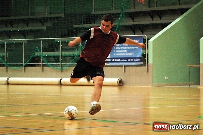 Zdjęcie w galerii na portalu naszraciborz.pl: Start Pietrowice wygrał z mistrzem wiadomości z regionu