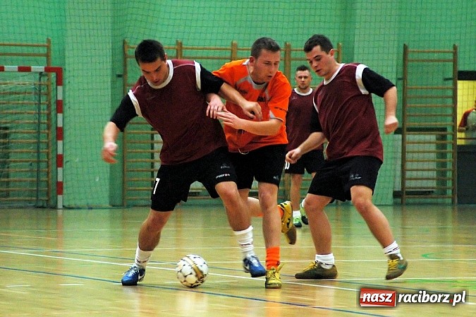 Zdjęcie w galerii na portalu naszraciborz.pl: Start Pietrowice wygrał z mistrzem wiadomości z regionu