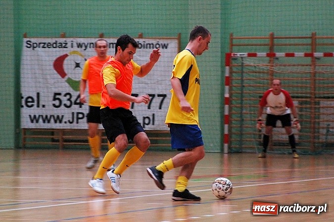 Zdjęcie w galerii na portalu naszraciborz.pl: Start Pietrowice wygrał z mistrzem wiadomości z regionu