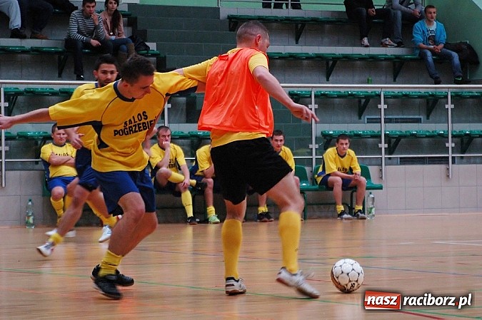 Zdjęcie w galerii na portalu naszraciborz.pl: Start Pietrowice wygrał z mistrzem wiadomości z regionu