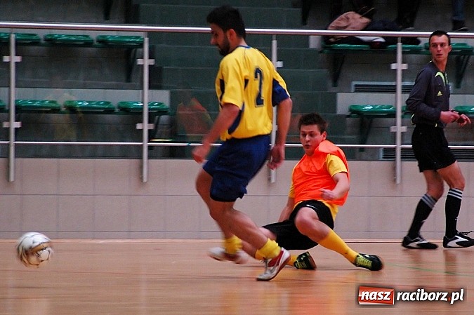 Zdjęcie w galerii na portalu naszraciborz.pl: Start Pietrowice wygrał z mistrzem wiadomości z regionu