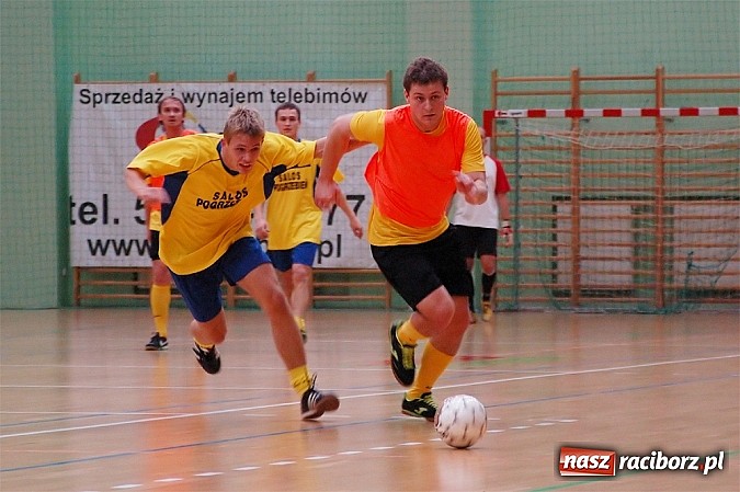 Zdjęcie w galerii na portalu naszraciborz.pl: Start Pietrowice wygrał z mistrzem wiadomości z regionu