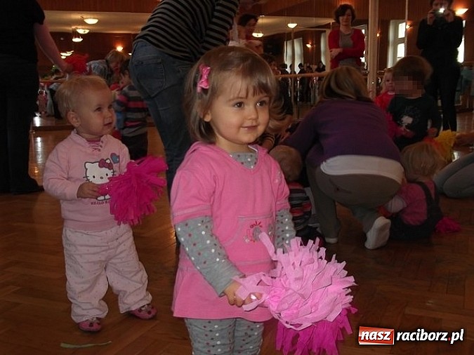 Zdjęcie w galerii na portalu naszraciborz.pl: Maluchy z Fiku-miku imprezują bez końca wiadomości z regionu