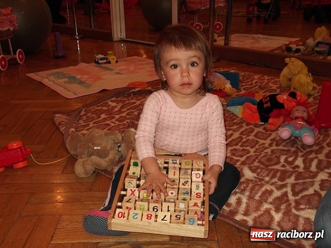 Zdjęcie w galerii na portalu naszraciborz.pl: Maluchy z Fiku-miku imprezują bez końca wiadomości z regionu