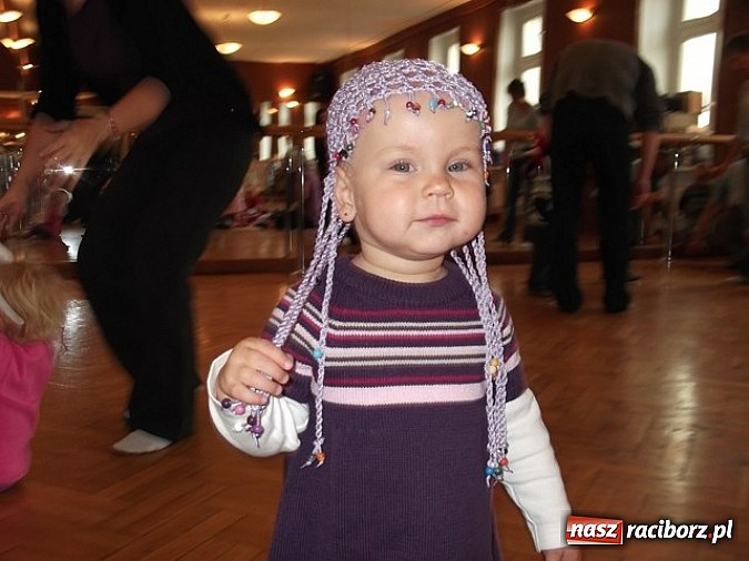 Zdjęcie w galerii na portalu naszraciborz.pl: Maluchy z Fiku-miku imprezują bez końca wiadomości z regionu